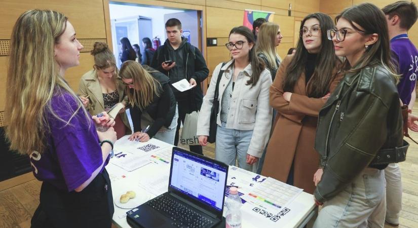 Egyetlen délután, és minden kiderül a szegedi diákmunka-piacról