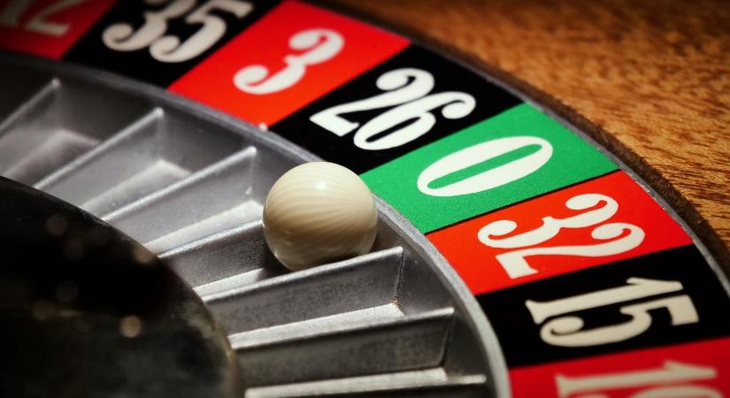 Egy időn át még Debrecenben is Habony Árpád és Garancsi István hasznára csörögnek majd a zsetonok