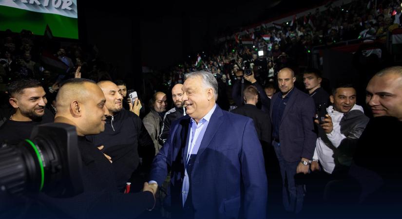 Kilenc külön hírben szemlézte az MTI Orbán Viktor hatvani beszédét