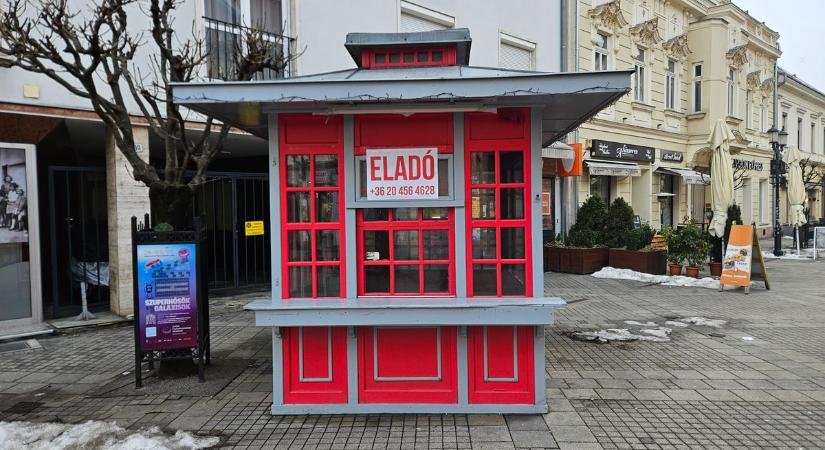 Győr legnagyobb sétálóutcájában árulnak egy pici üzletet