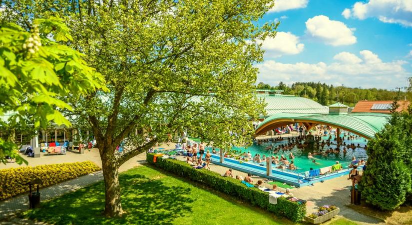 Népszerű gyógyfürdő, közelgő fürdőnyitások és változások a budapesti fürdőknél