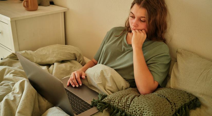 „Megtudtam, hogy börtönben ül, mert megölte a dögös lányt, akiért elhagyott.” – Történetek, amikor fájt belenézni az ex új életébe