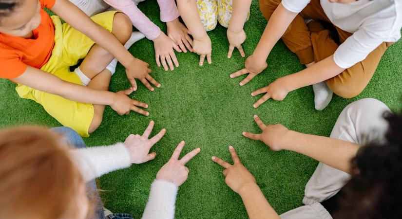 Összehangolt uniós fellépést sürget a demográfia területén az Európai Néppárt