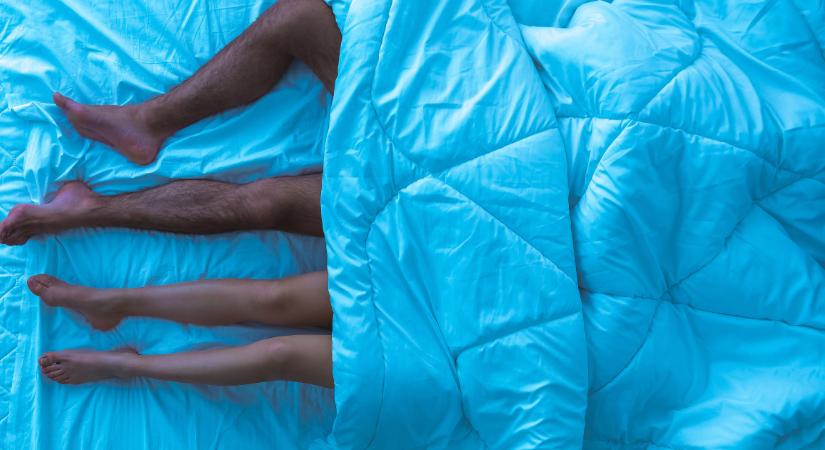 Miért fáj, ha a párunk másról (is) ábrándozik aktus közben?