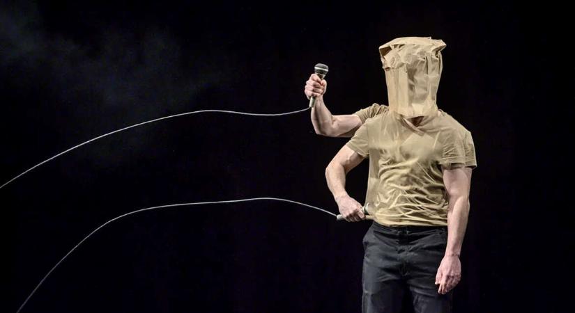 Ha levetjük az álarcainkat, visszatérhetünk önmagunkhoz