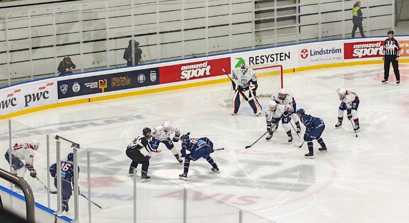 Örömhoki a különleges fehérvári rangadón