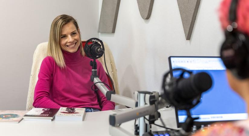 Élet kényszerbetegként: a tatai édesanya könyvet írt küzdelméről