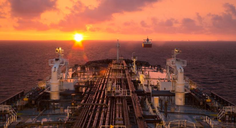 Súlyos robbanás történ Irán legfontosabb kikötőjében a Hormuzi-szorosnál