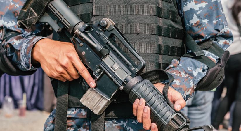 A magyarok 71 százaléka nem támogatná a kötelező sorkatonai szolgálatot