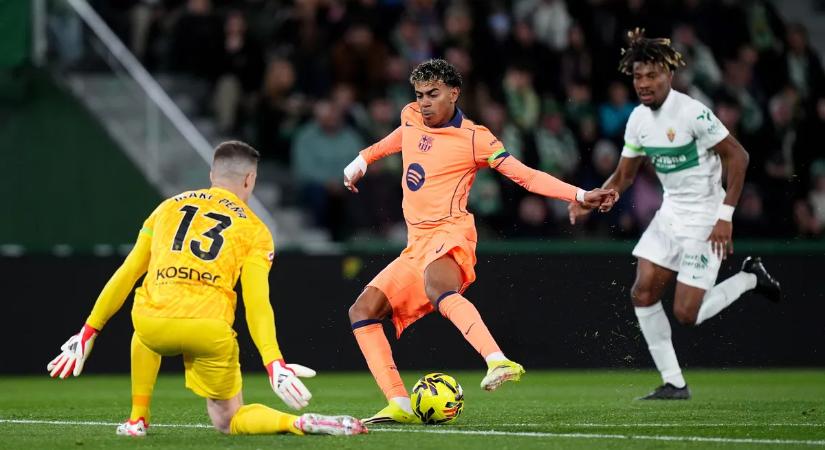 Rengeteg helyzetet elhibázott, de így is simán nyert a Barcelona Elchében