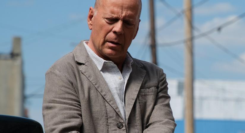 Bruce Willis nem tudja, hogy demenciában szenved