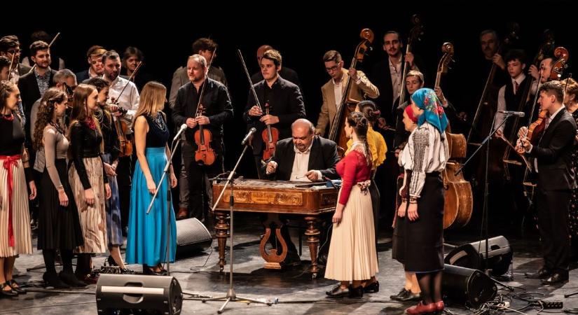 Háromszáz zenész, telt ház, hagyomány: újra találkoznak a népi muzsikusok a Felvidéken (videó)