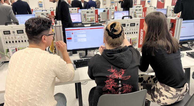 Új szakokat indít a Debreceni Egyetem