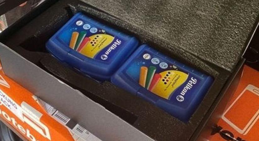 Méregdrága videókártyát rendelt - játékgyurmát kapott helyette a dobozban