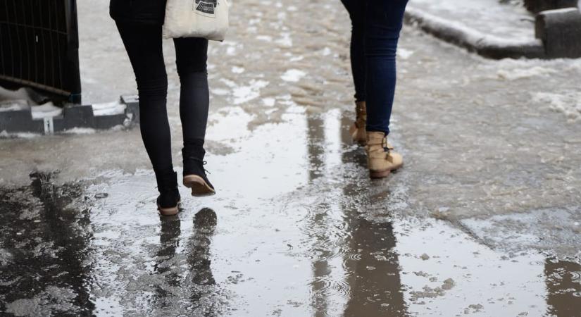 Trutyival indul a február