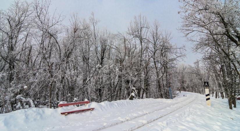 Fordulat jön az időjárásban: a havas eső, a fagy és a szél egyszerre csaphat le