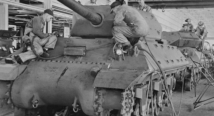 Csak úgy vonzza a nézőket a II. világháborús tankos film