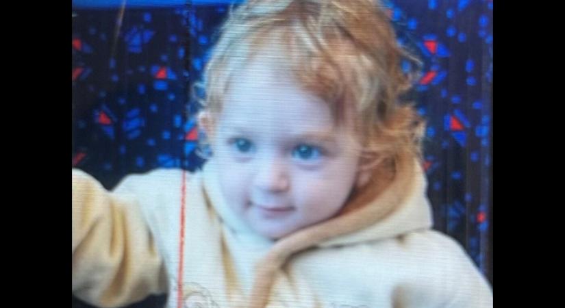 Egyéves kisfiú tűnt el nyomtalanul, napok óta megállás nélkül keresik