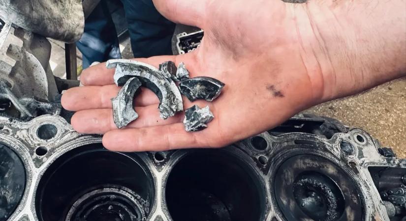 Felrobbant egy dugattyú a Jaguar motorjában, évekig kellett pereskedni, hogy a kereskedés vállalja a felelősséget