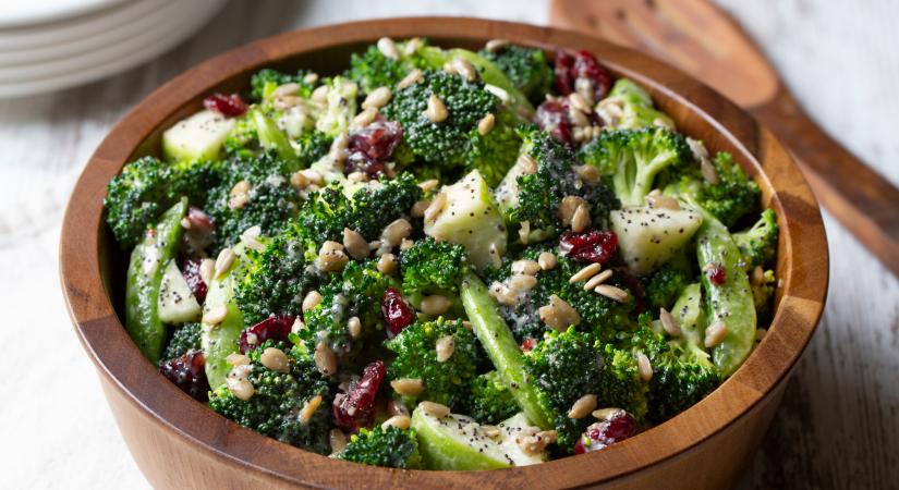 Rántva, mixelve, ropogósra sütve – ezek a receptek bebizonyítják, hogy a brokkoli a legjobb zöldség