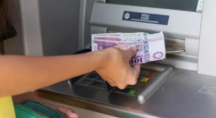 Mit kell tudni az ingyenes készpénzfelvételről? 12 fontos kérdés és válasz
