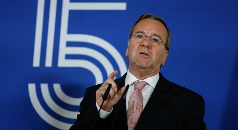 Újabb vita Németországban a katonai szolgálatról: a védelmi miniszter kiáll a herevizsgálat mellett