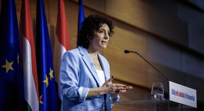 A DK törvényjavaslatot nyújt be a határon túliak szavazati jogának megszüntetéséről és az arányos választási rendszerről