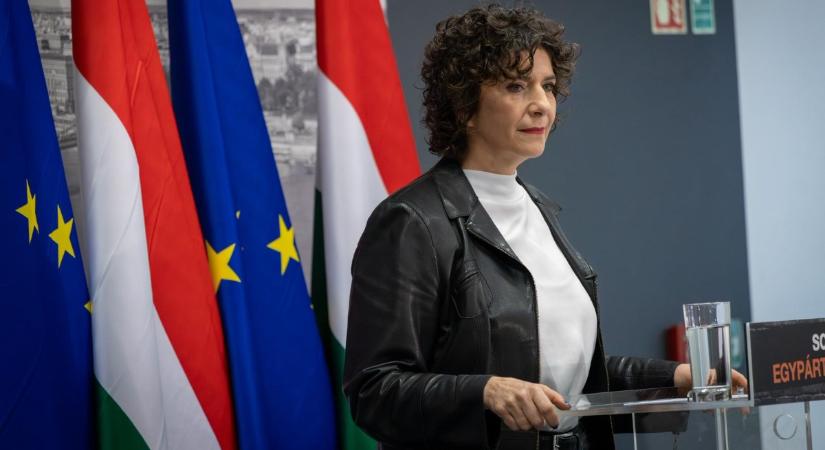 A köztársaság vége vagy egy új kezdet? Dobrev Klára beszéde a Köztársaság napján