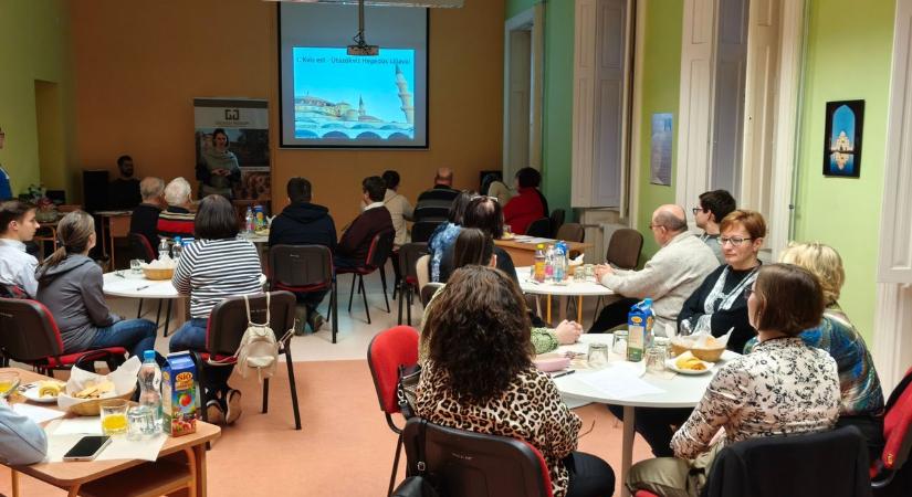 Bejárta a világot az egerszegi jógaoktató, utazókvízzel állt a versenyzők elé