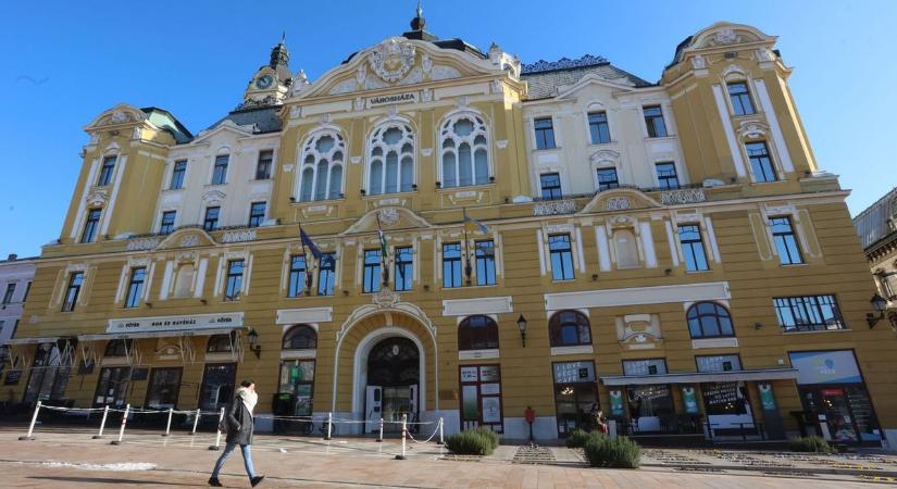 Figyelem, nem tudunk majd ügyet intézni Pécsen!