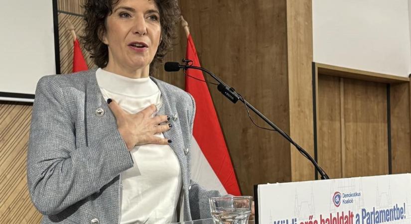 Dobrev Klára szerint Orbán Viktor levetkőztette a köztársaságot