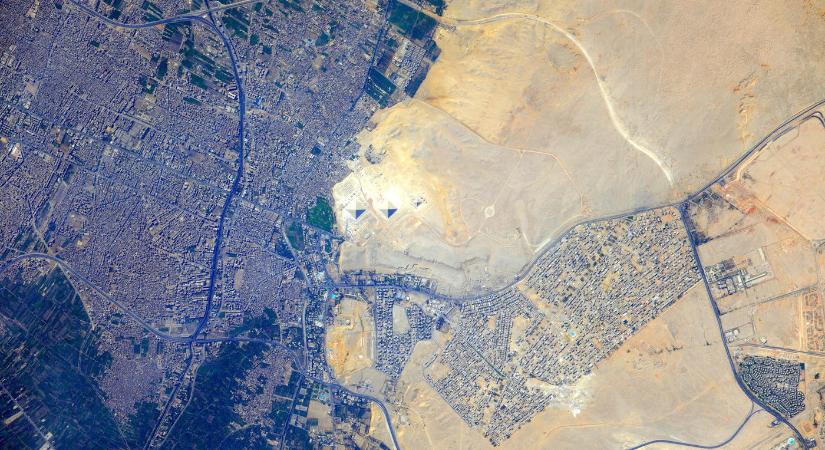 A NASA az űrből olyan képet készített az egyiptomi piramisokról, amely felborítja a világ rendjét