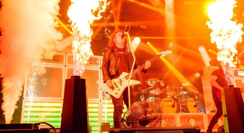 A világ másik felén derül ki a Tankcsapda új gitárosának neve, óriási a készülődés a zenekarnál