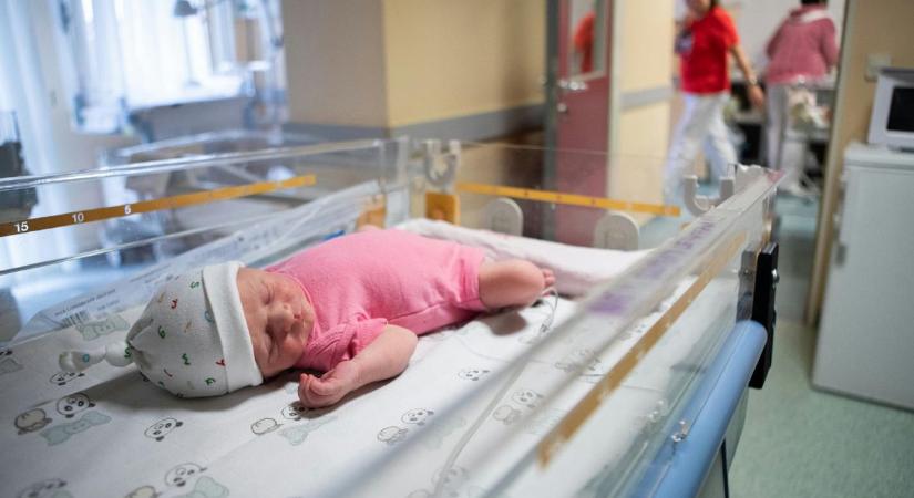 Központi Statisztikai Hivatal: soha nem született olyan kevés gyermek, mint 2025-ben