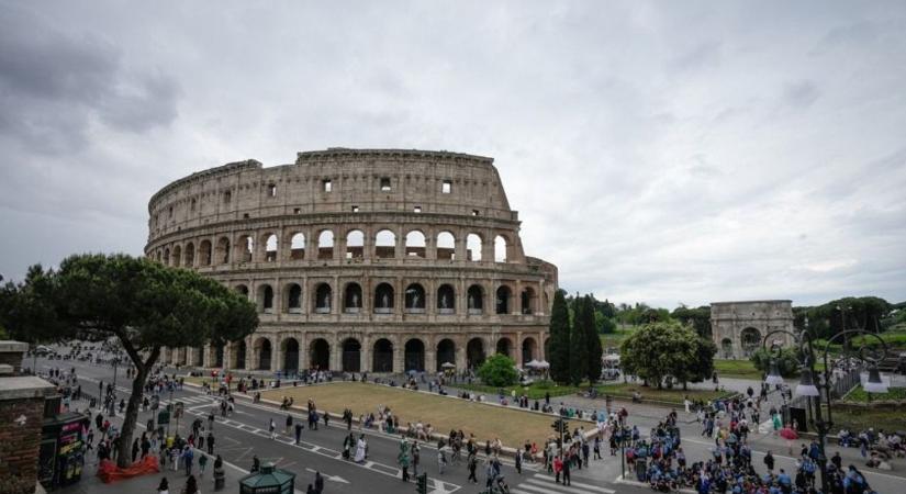 Páncélosok a Colosseumnál: migránstámadások rázták meg Rómát