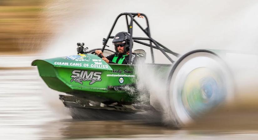 Mocsári szörnyek viadala – Vigyázat! Nagyon amerikai – galéria