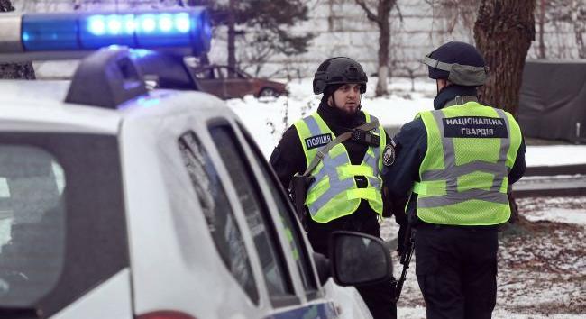 Ismeretlen férfi nyitott tüzet toborzótisztek csoportjára Vinnicában, az elkövetőt keresik