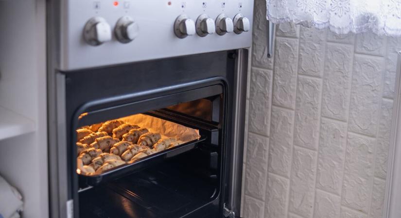 Sokan elkövetik ezt a hibát sütés után: észrevétlenül okoz kárt a konyhában