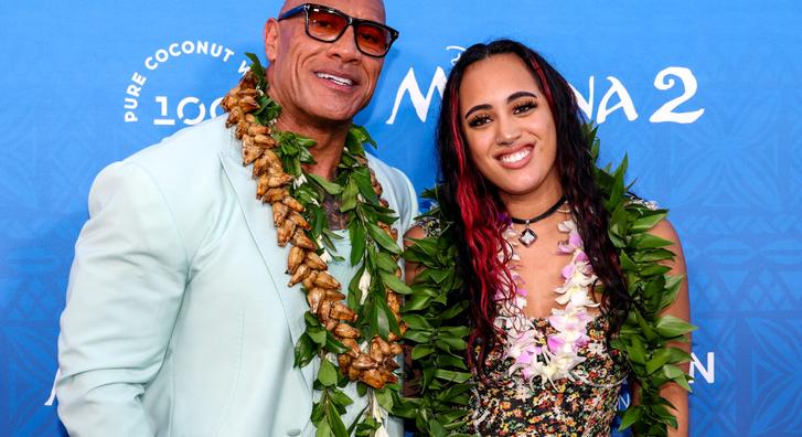 Dwayne Johnson lánya nagy bejelentést tett, könnyekig hatódott a színész