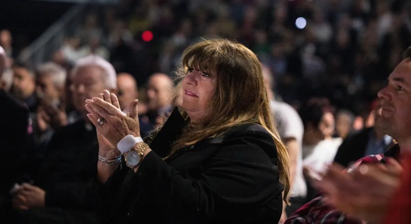 Zalatnay Cini: „Maradok a biztos választás mellett”