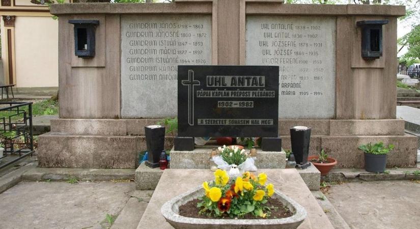 Uhl Antal zsidók százait mentette meg, aztán bíróság elé állították