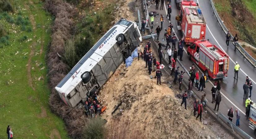 Halálos buszbaleset történt Törökországban
