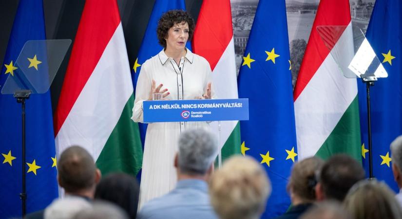 Baloldal, Házon kívül?