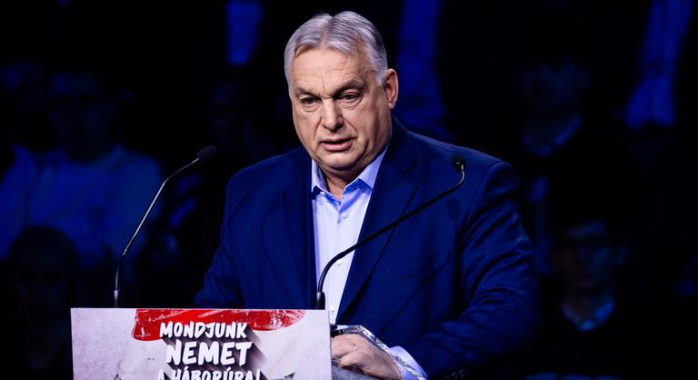 Magyar Péter üzent Orbán Viktornak: Ha esetleg megszorulna a hónap végén, csak szóljon!