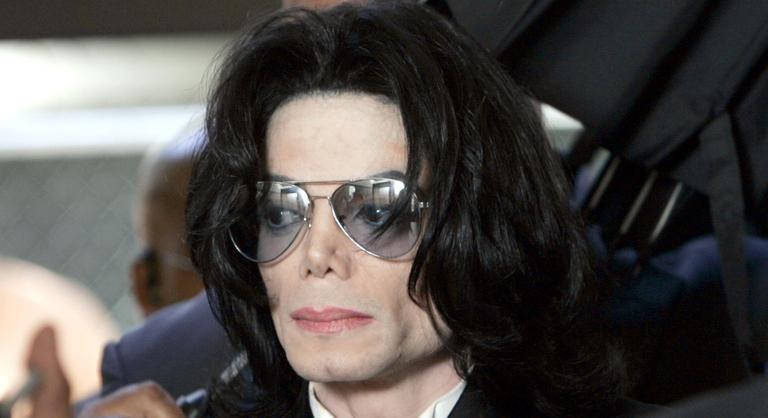 Új hangfelvételek rántják le a leplet Michael Jackson gyerekekhez fűződő viszonyáról