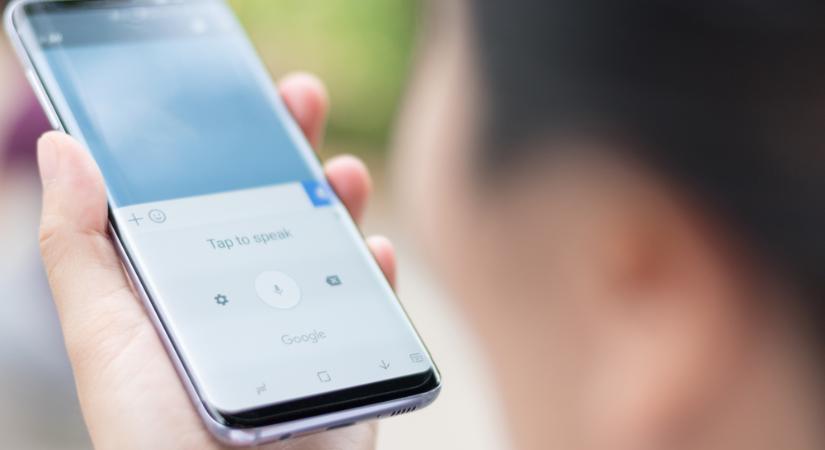 Ezekkel a lépésekkel be tudod állítani, hogy a telefonod ne kémkedjen utánad