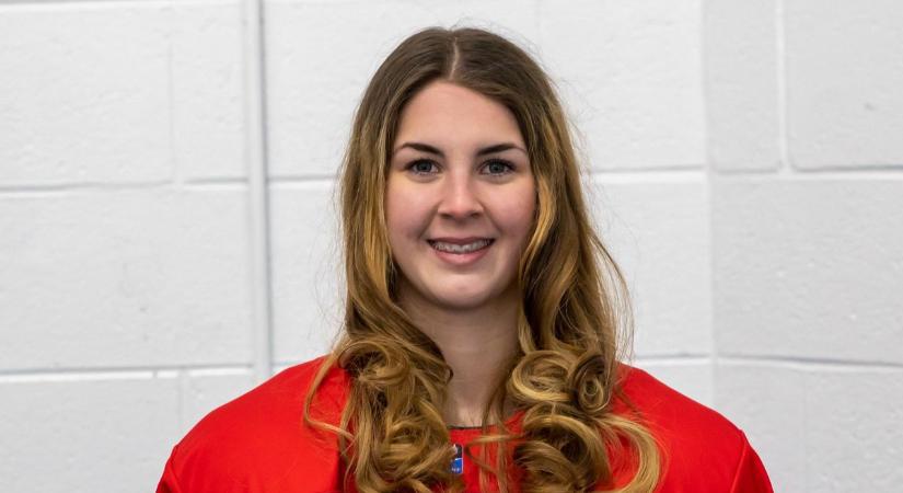 Kanadából hozott haza különdíjat a jégkorongozó ajkai lány