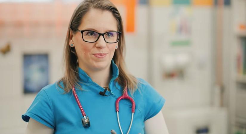 Plásztánné Dr. Kovács Krisztina: „A saját gyermekem is segít, aki mindig ötleteket ad, hogy hogyan tudjuk még barátságosabbá tenni a rendelőt”