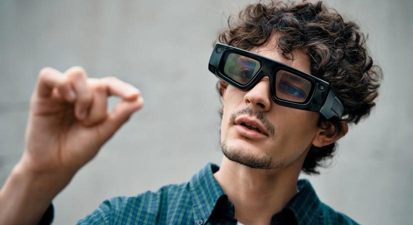 A Snapchat fejlesztője külön céget alapít okoszemüvegek számára
