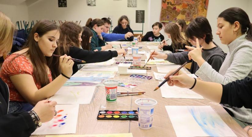 Dobó és Bornemissza szavait kellett képpé álmodni a diákoknak – itt vannak a díjazottak